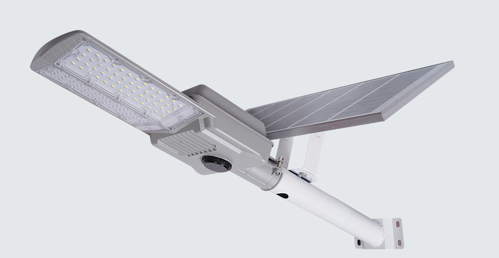 How a Solar Street Light Solves Common Outdoor Lighting Problems