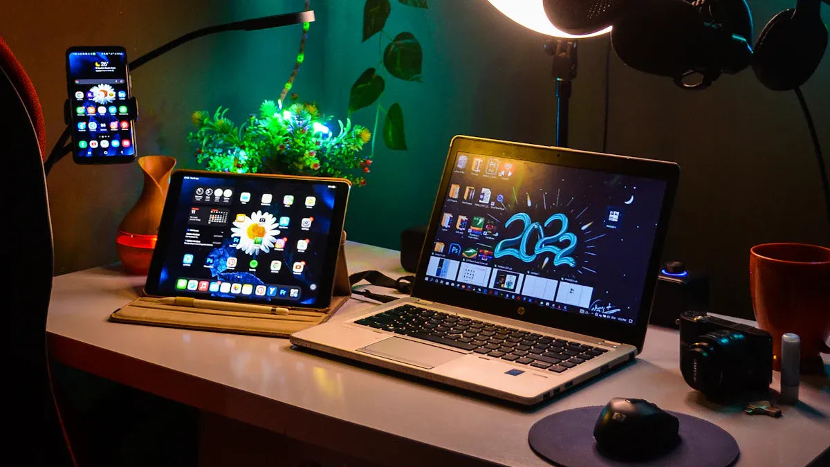 Best Tablet Holders for Work, Study, and Play in 2025