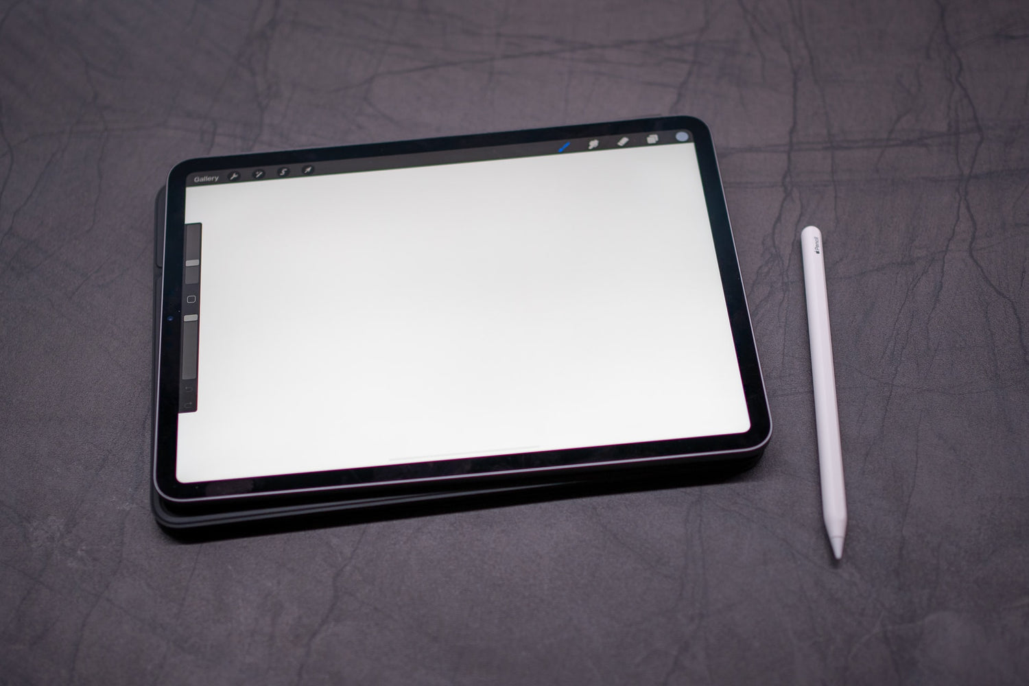 Why you need Ipad case with pencil holder?