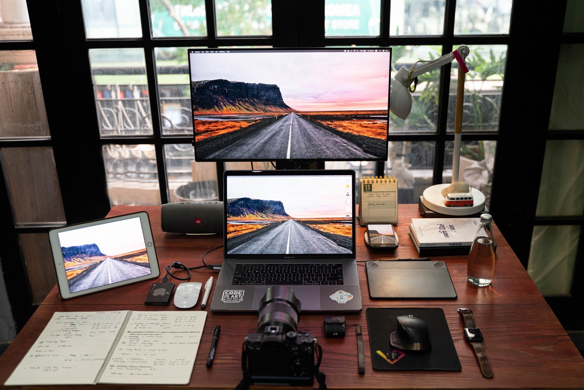 How to Choose the Perfect Tablet Stand for Your Home Office