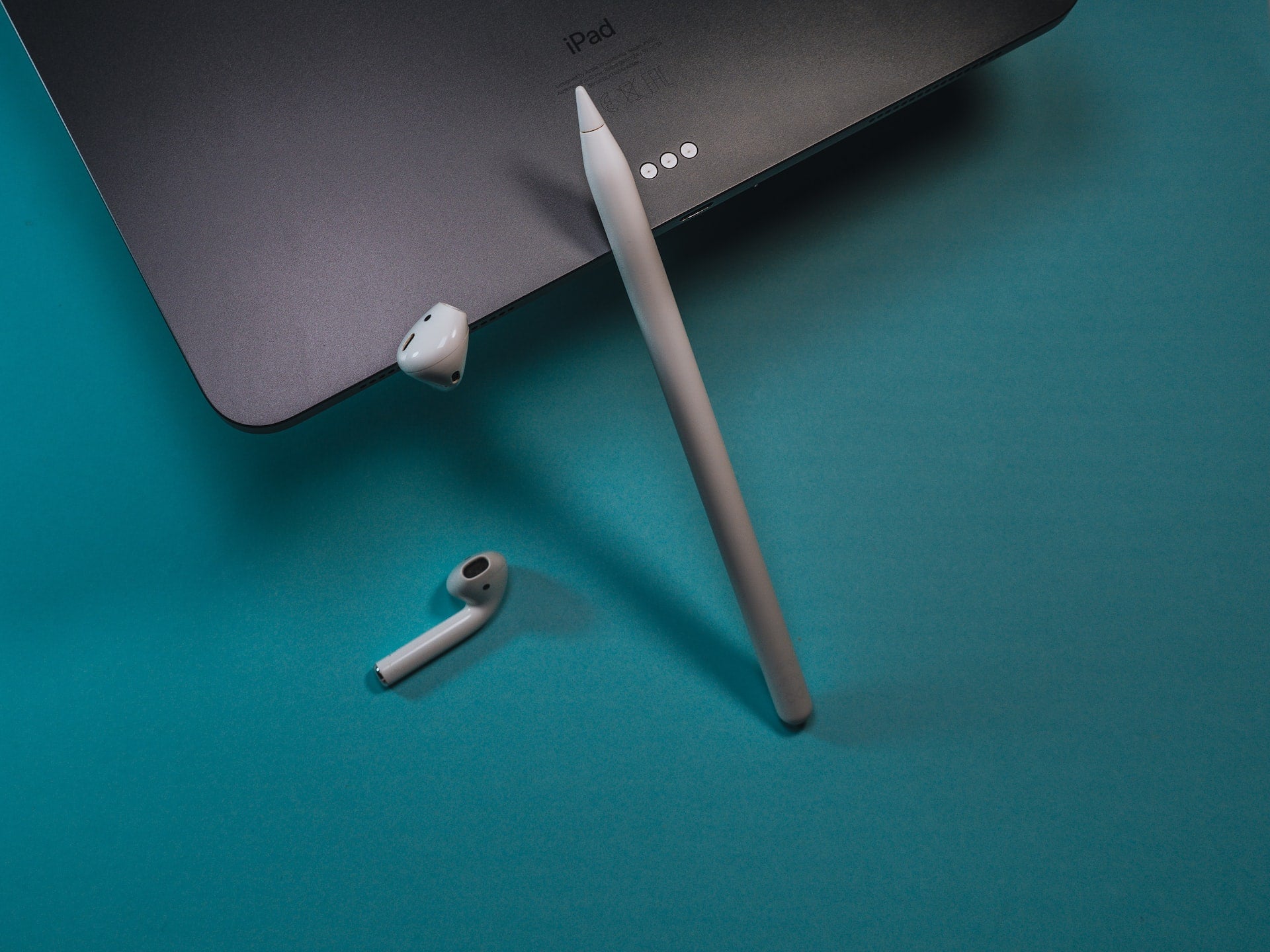 How long does the Apple pencil 2 last?