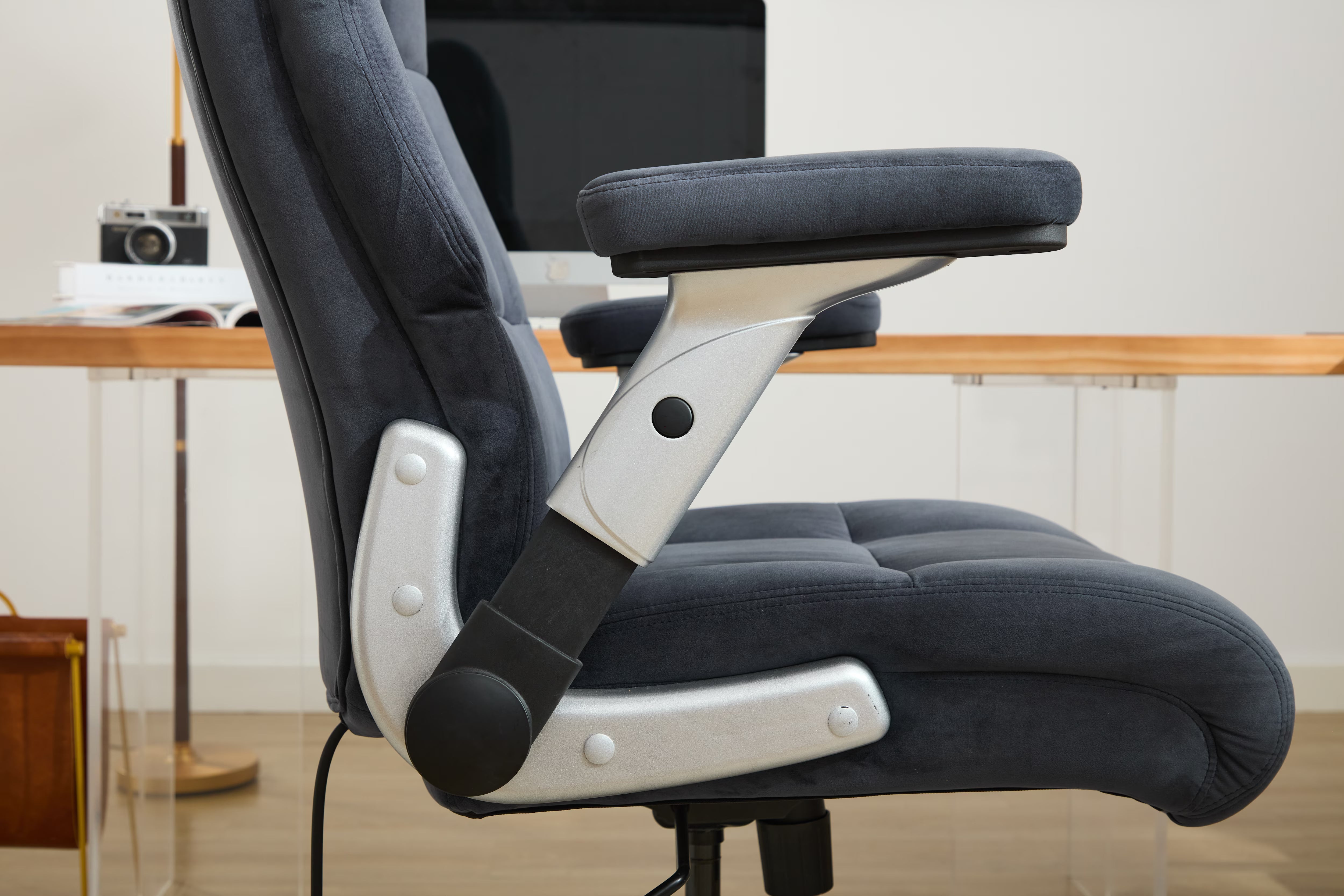 Executive Ergonomic Chair for Heavy People 500lbs - Adjustable Lumbar & Headrest, Flip-Up Arms, Extra Wide Seat (Big and Tall Office Chair)