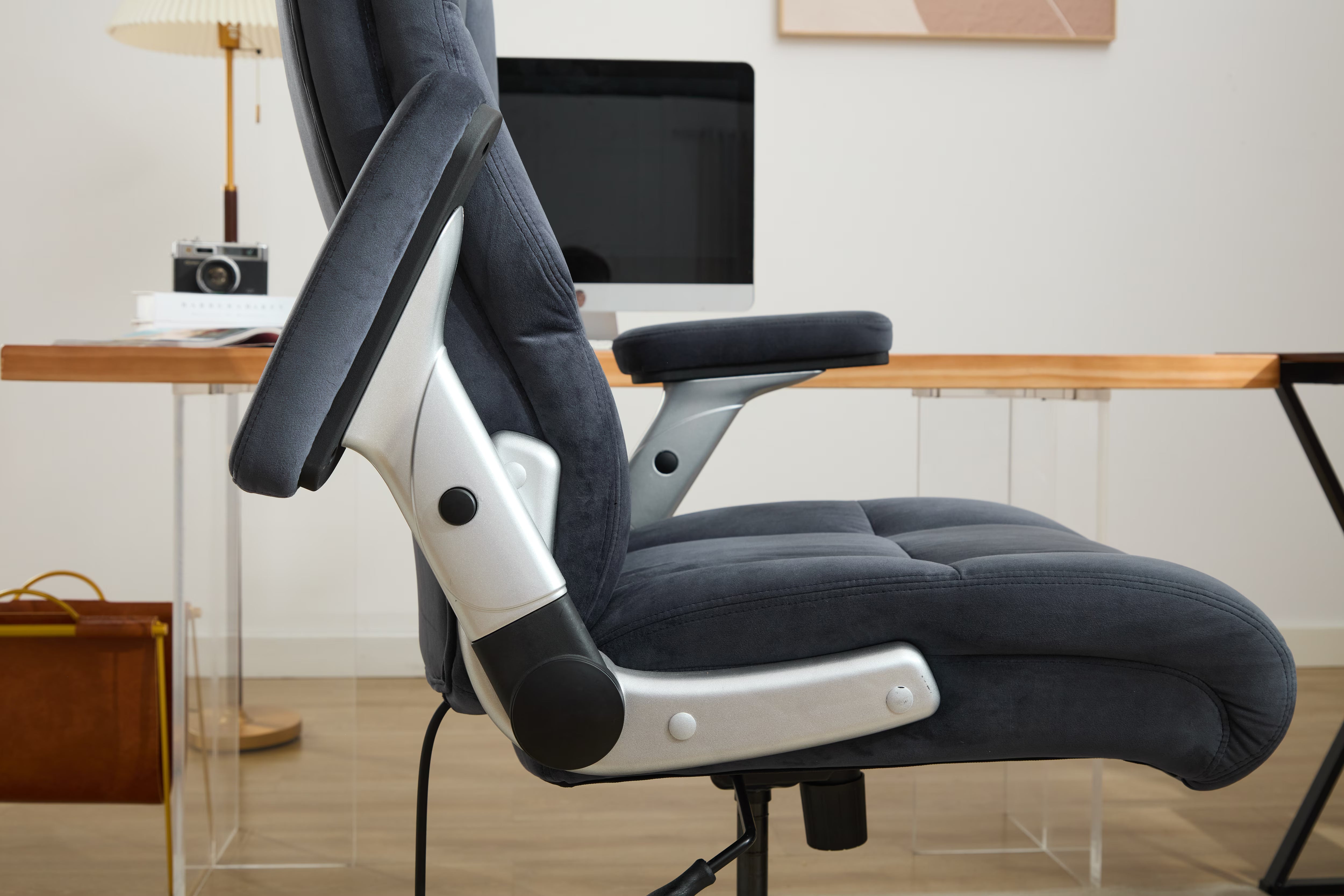 Executive Ergonomic Chair for Heavy People 500lbs - Adjustable Lumbar & Headrest, Flip-Up Arms, Extra Wide Seat (Big and Tall Office Chair)