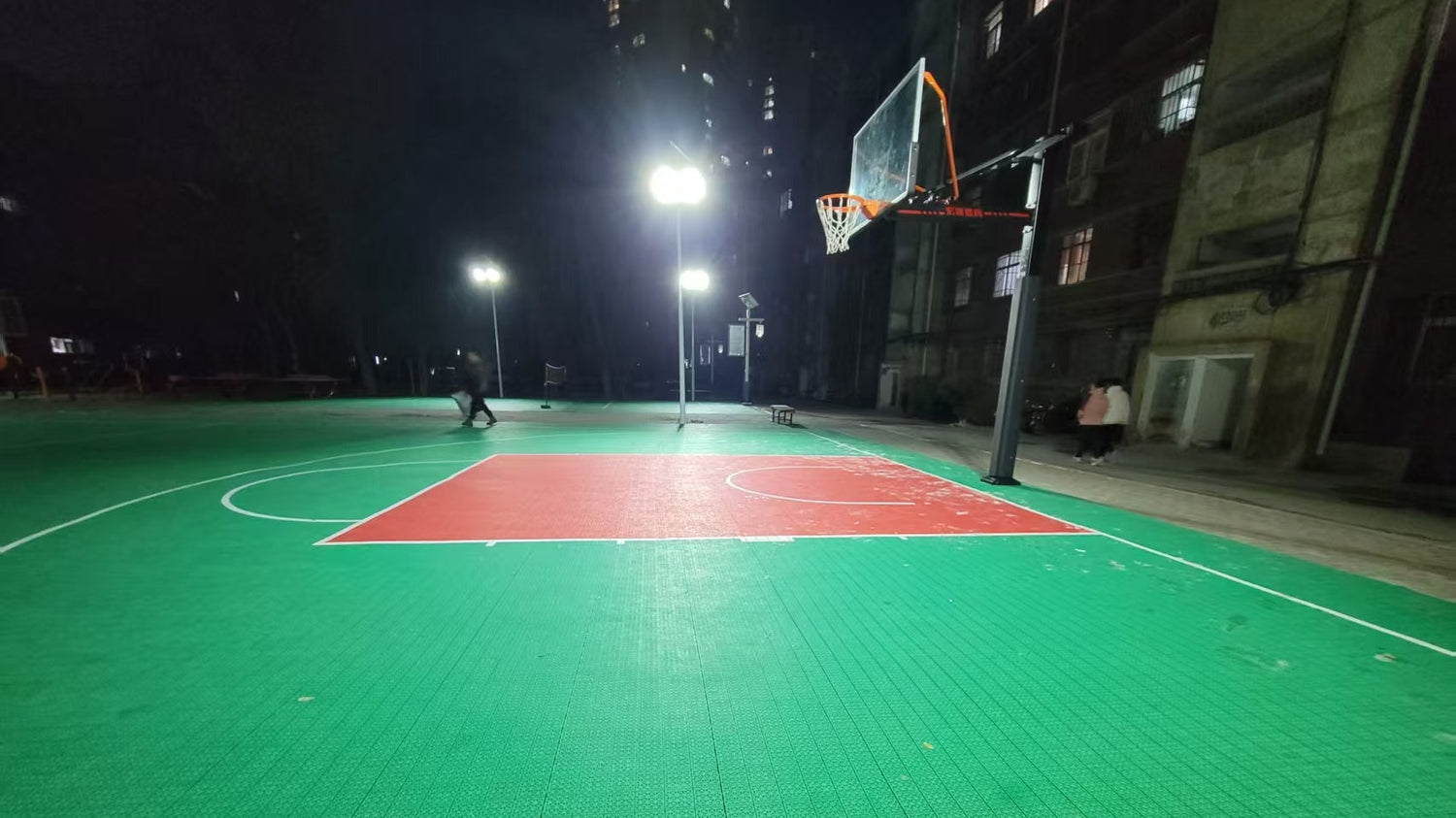 How to Choose the Best Solar Stadium Light for Sports Arenas