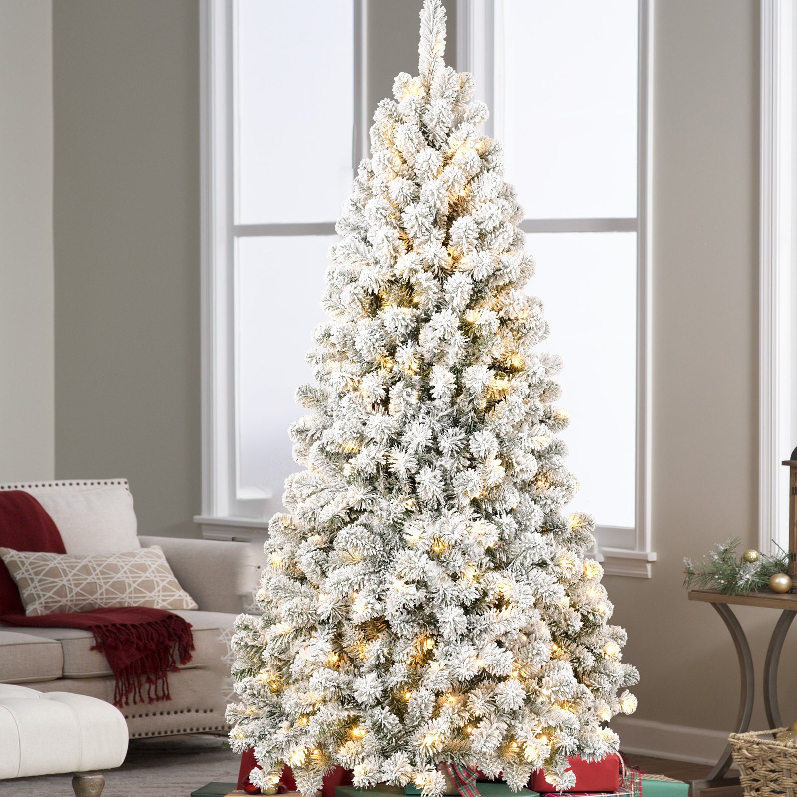 6FT Pre-lit Flocked Christmas Tree with 760 Memory Wire Tips